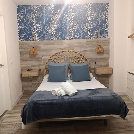 Blue Malaga Center Apartment Bagian luar foto